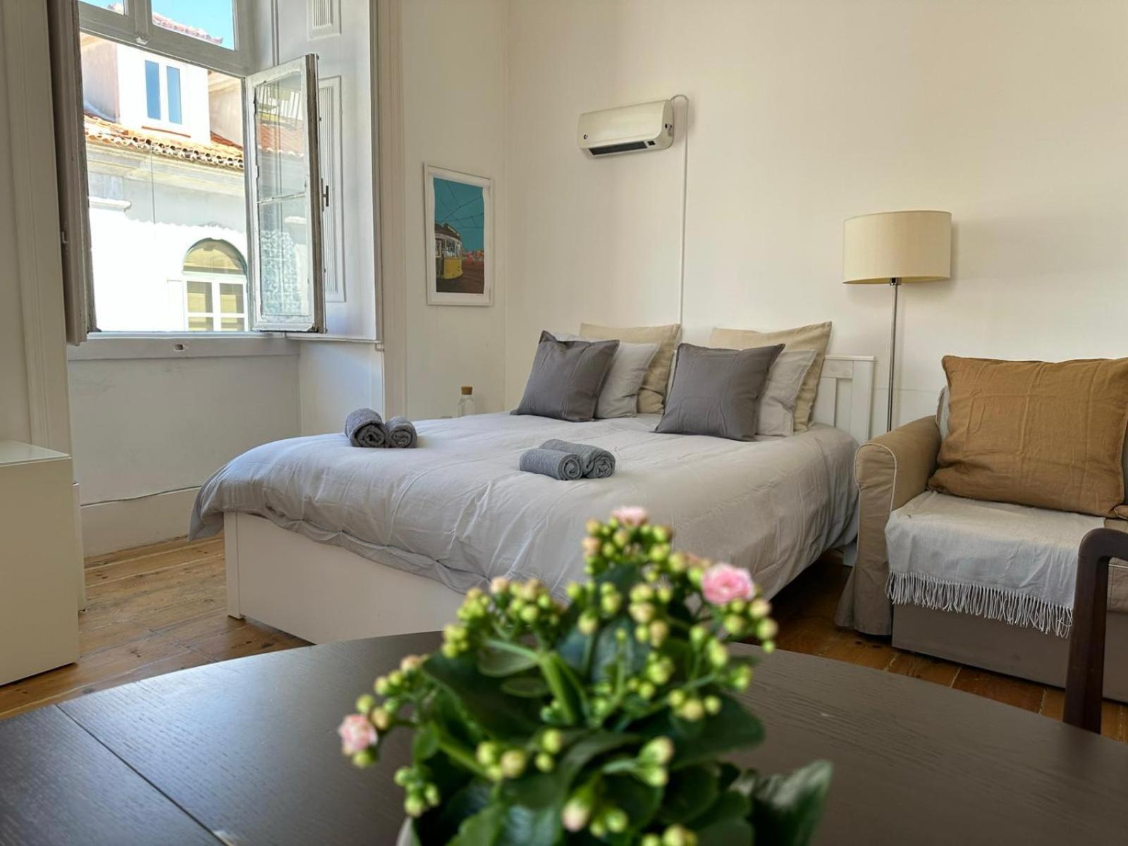 Apartment Deluxe King With Ac With2 Bedrooms Lisboa Kültér fotó